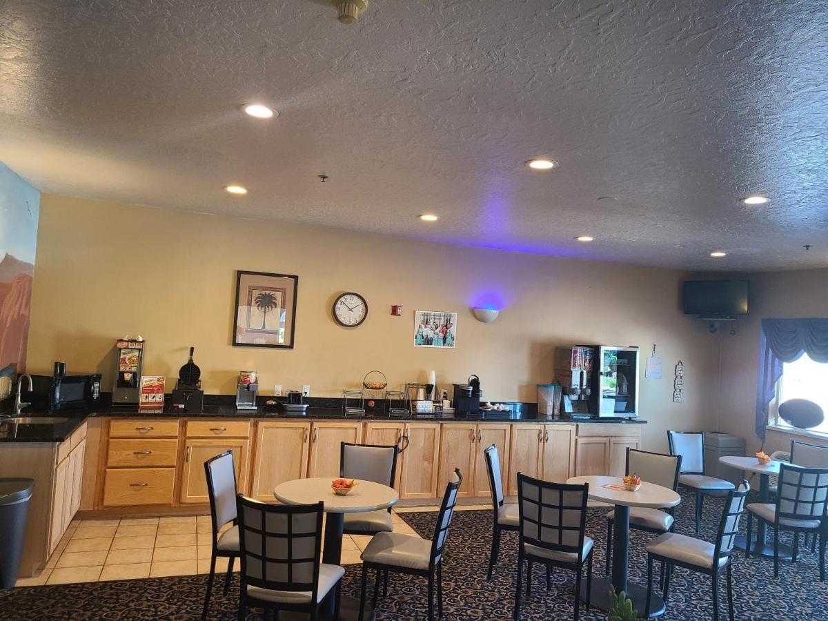 Horizon Hotel Vernal Exterior photo